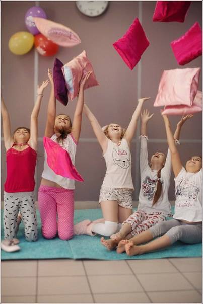 Что приготовить на пижамную вечеринку для девочек. секреты организации интересной пижамной вечеринки. чем заняться на пижамной вечеринке