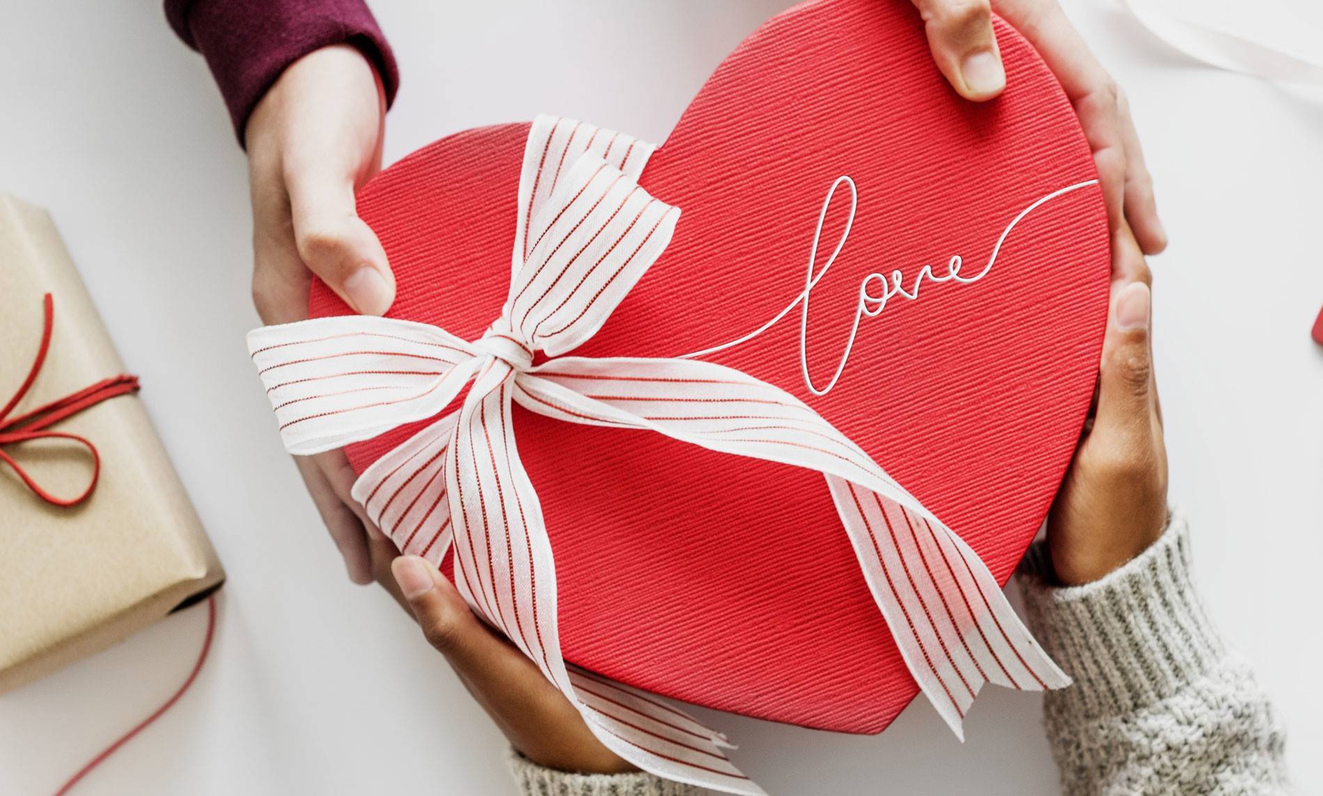 Как выбрать подарок для любимого или любимой на 14 февраля: 26 по-настоящему крутых идей | мир подарков