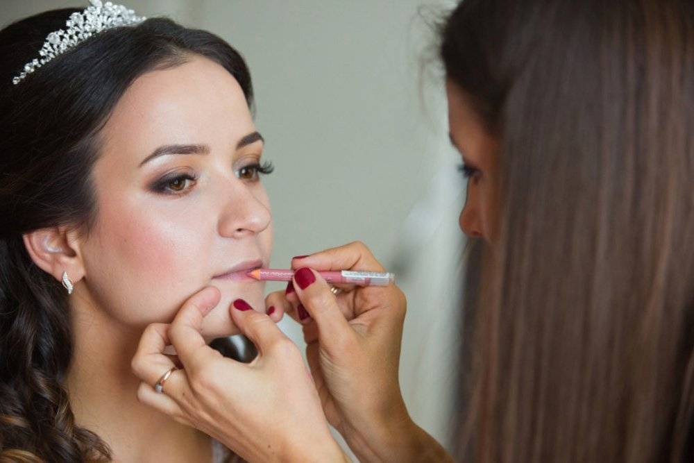 Как самостоятельно сделать свадебный макияж?