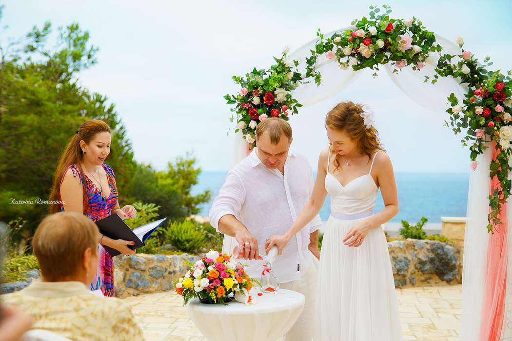 Свадьба в греции: советы по организации и выборе места проведения, идеи и сценрии бракосочетания и фотосессии