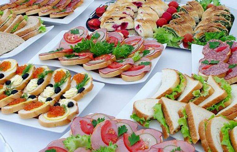 Простые бутерброды на праздничный стол: рецепты с фото