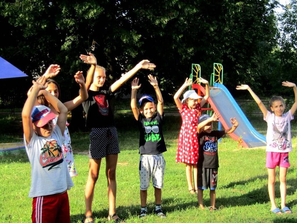 Игровые программы для летнего отдыха детей.