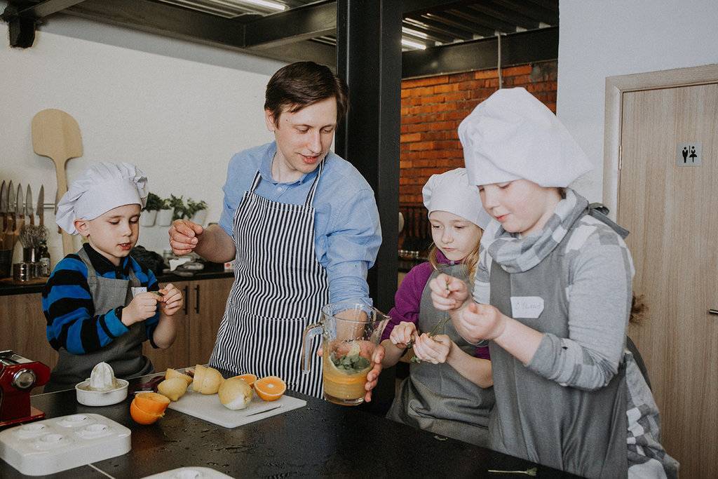 На чем и как заработать кулинарной студии? | rusbase