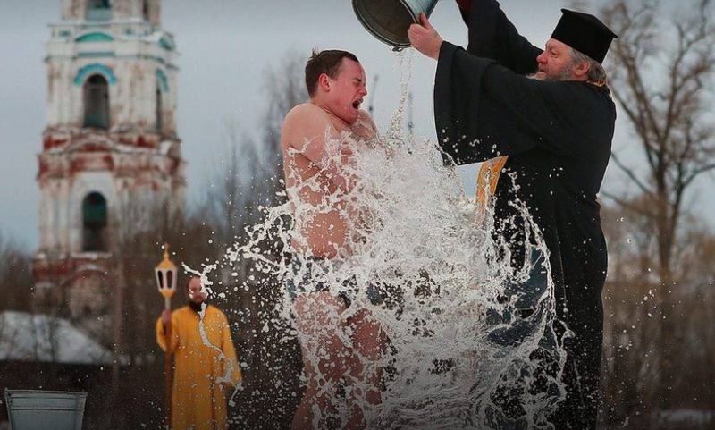 Крещение господне: история праздника, традиции и обряды