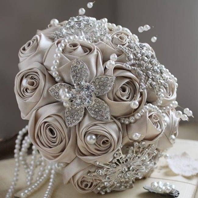 Создаем красивый и оригинальный букет невесты своими руками. как сделать красивый и оригинальный цветочный букет своими руками? как делать цветочный букет по спирали