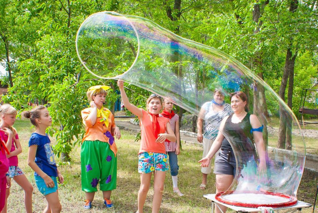 Развлечения для детей - 100 весёлых летних затей! | блоги мам